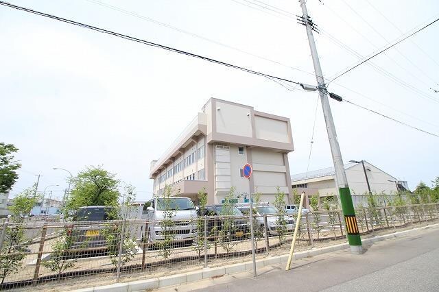 新潟市立木戸小学校(小学校)まで808m カザーク山木戸