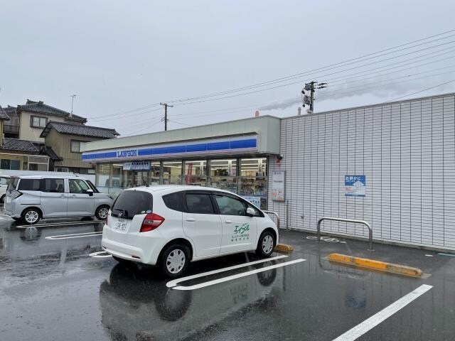 ローソン新潟山木戸七丁目店(コンビニ)まで291m カザーク山木戸