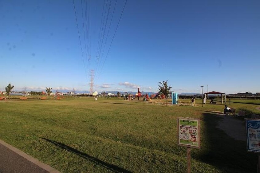 寺山公園(公園)まで1527m カーサアレイ