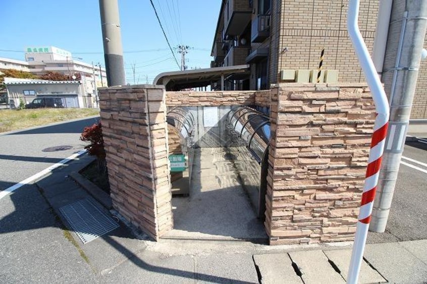 ゴミステーション フローラＡ