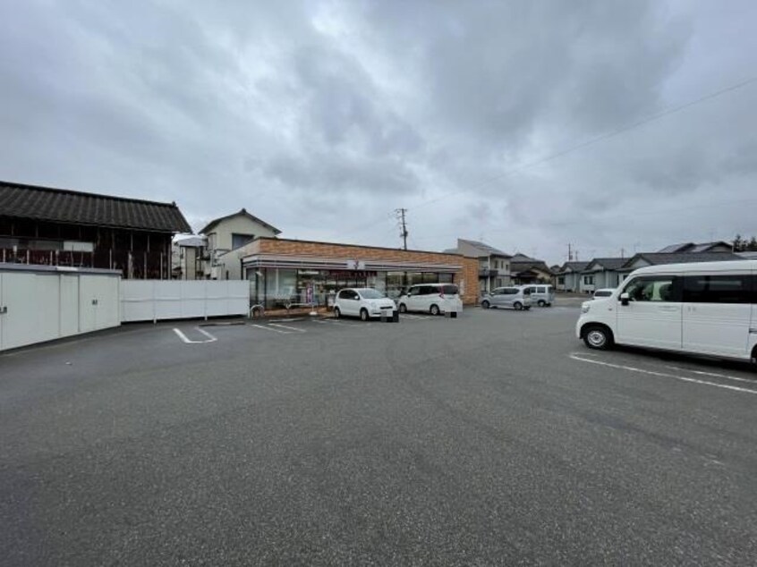 セブンイレブン豊栄嘉山店(コンビニ)まで577m ベルコリーヌI