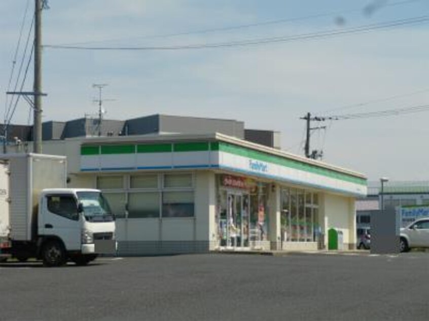 ファミリーマート新潟紫竹二丁目店(コンビニ)まで869m サニーハウス宮田