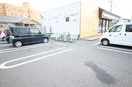 セブンイレブン新潟山二ツ店(コンビニ)まで1010m リビングカメリアＡ