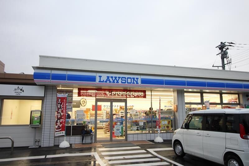 ローソン新潟下山店(コンビニ)まで799m クレスト楓