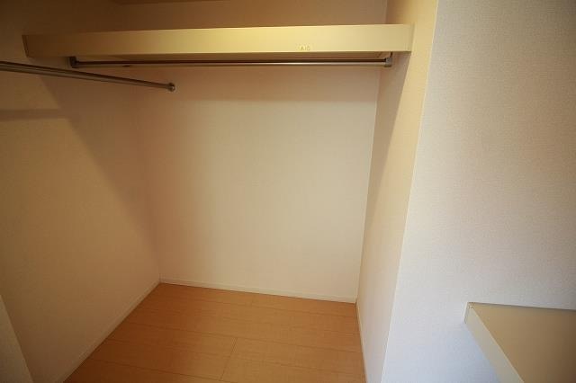  サンロイヤルＡ