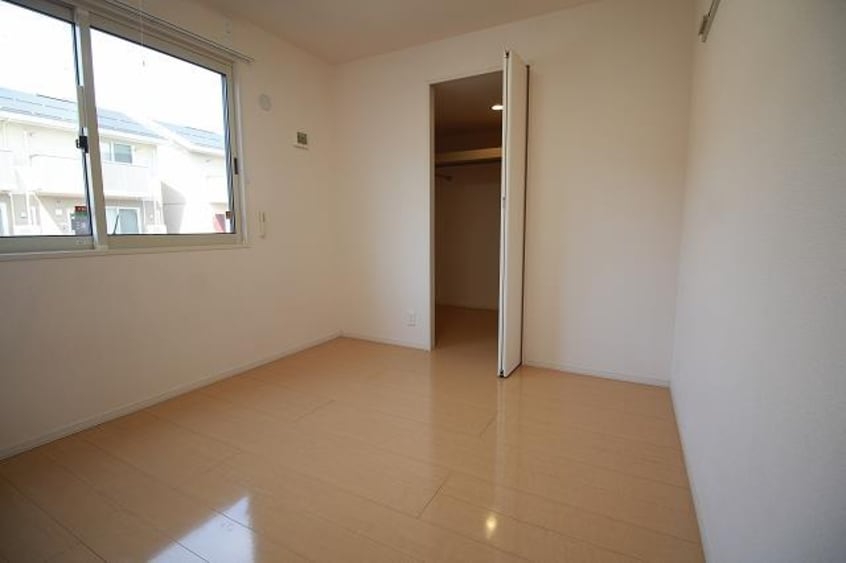  サンロイヤルＡ