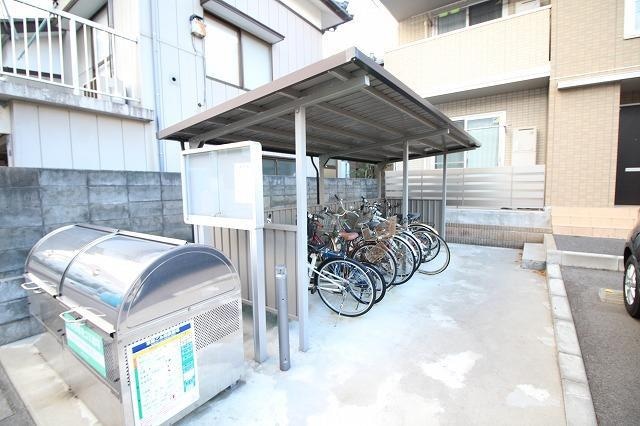  サンロイヤルＡ