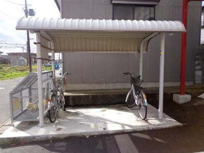 駐輪場 ファーストクラス柳原