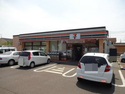 セブンイレブン豊栄太田店(コンビニ)まで995m アルカディア石動