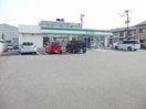 ファミリーマート新潟寺山二丁目店(コンビニ)まで340m リーブワン