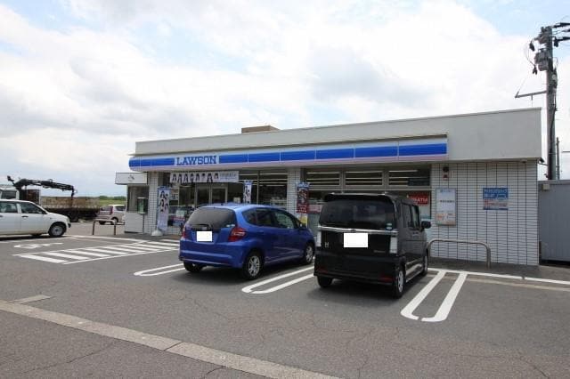 ローソン新潟下山店(コンビニ)まで796m クレスト檜