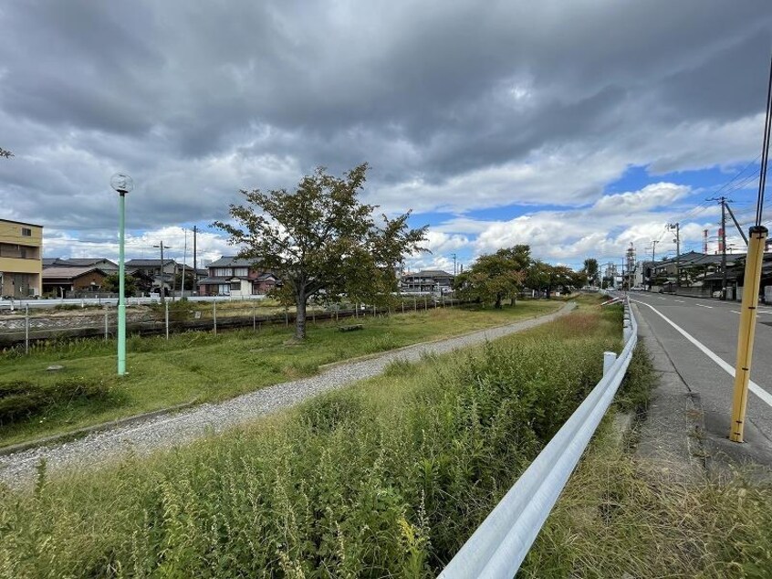 新栗の木緑地(公園)まで1474m アトラス