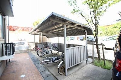  ファミール近藤IV