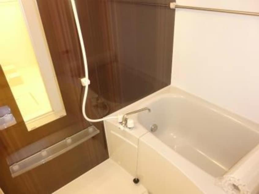  ＥＴＥＲＮＡ　ＥＡＳＴ