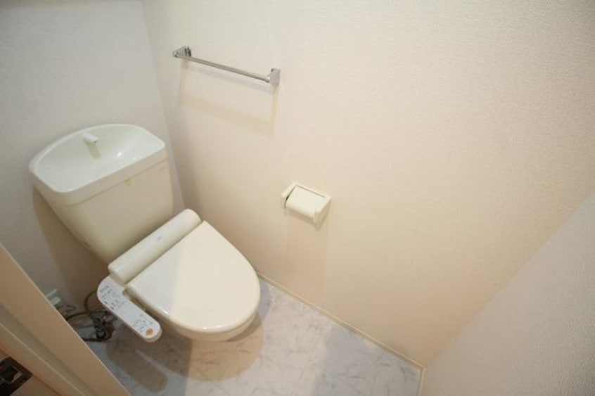  ＥＴＥＲＮＡ　ＥＡＳＴ