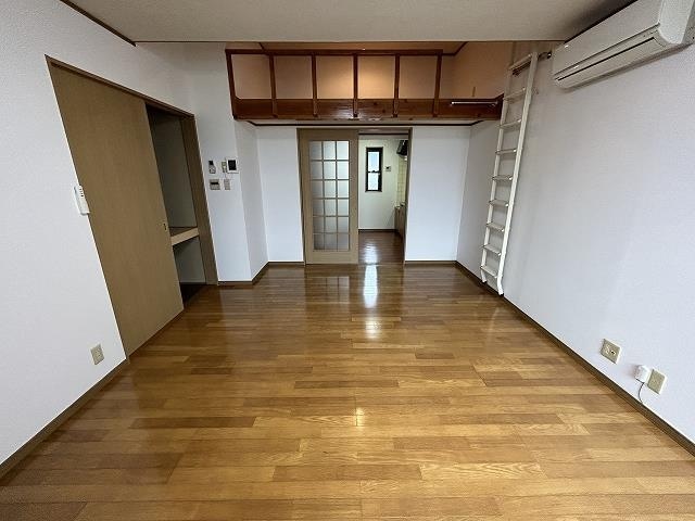  トルハート・アイ