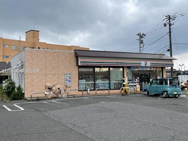 セブンイレブン新潟山二ツ店(コンビニ)まで456m フィラーレ