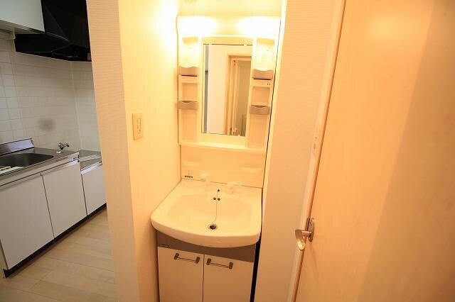  サンロイヤル白山浦