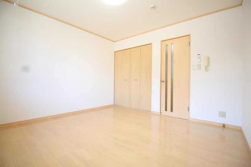  サンロイヤル白山浦