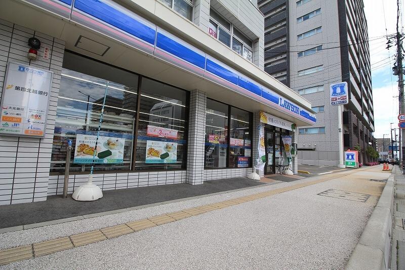 ローソン新潟米山店(コンビニ)まで317m シャンテ米山