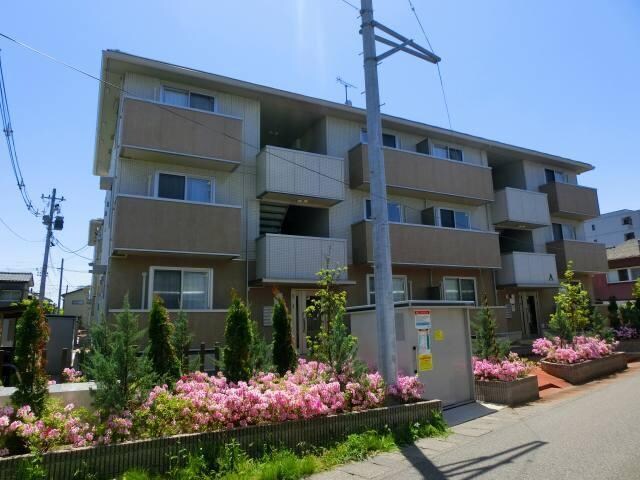 Ａ棟外観 レイクサイドＡ棟