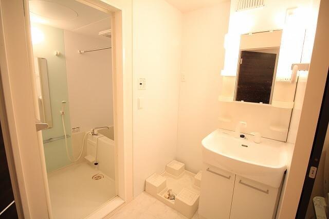  パインハウスIII