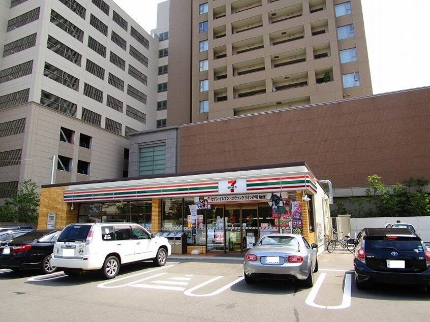 セブンイレブン新潟寄居町店(コンビニ)まで87m BUENA西堀通５番町