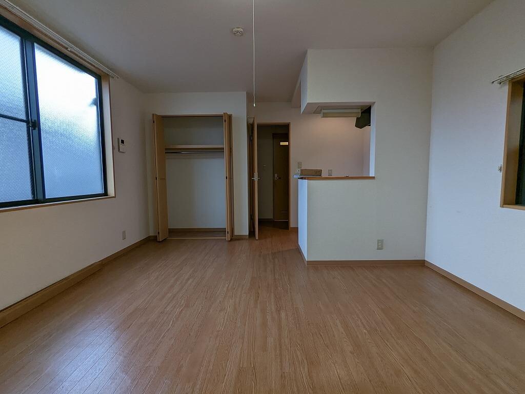  柳都ハイツ東堀