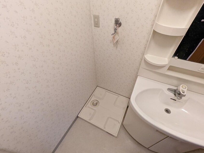  柳都ハイツ東堀