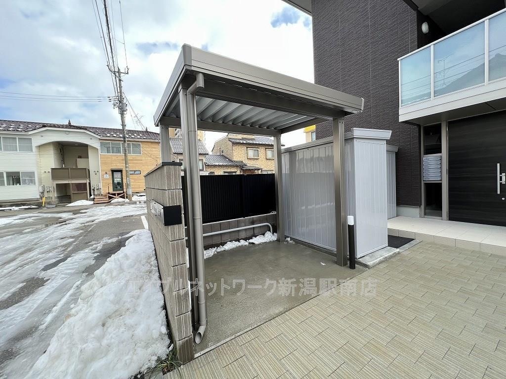  シャーメゾン上所