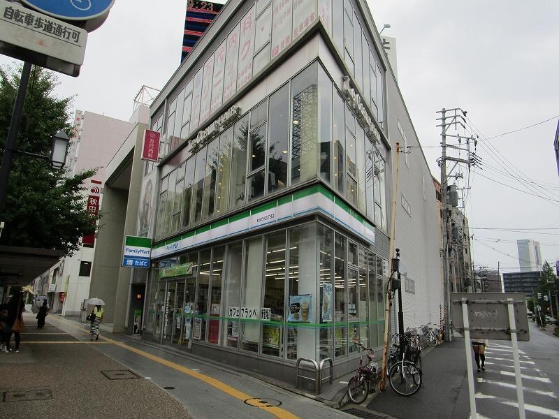 ファミリーマート新潟万代四丁目店(コンビニ)まで339m ガーデンシティ万代