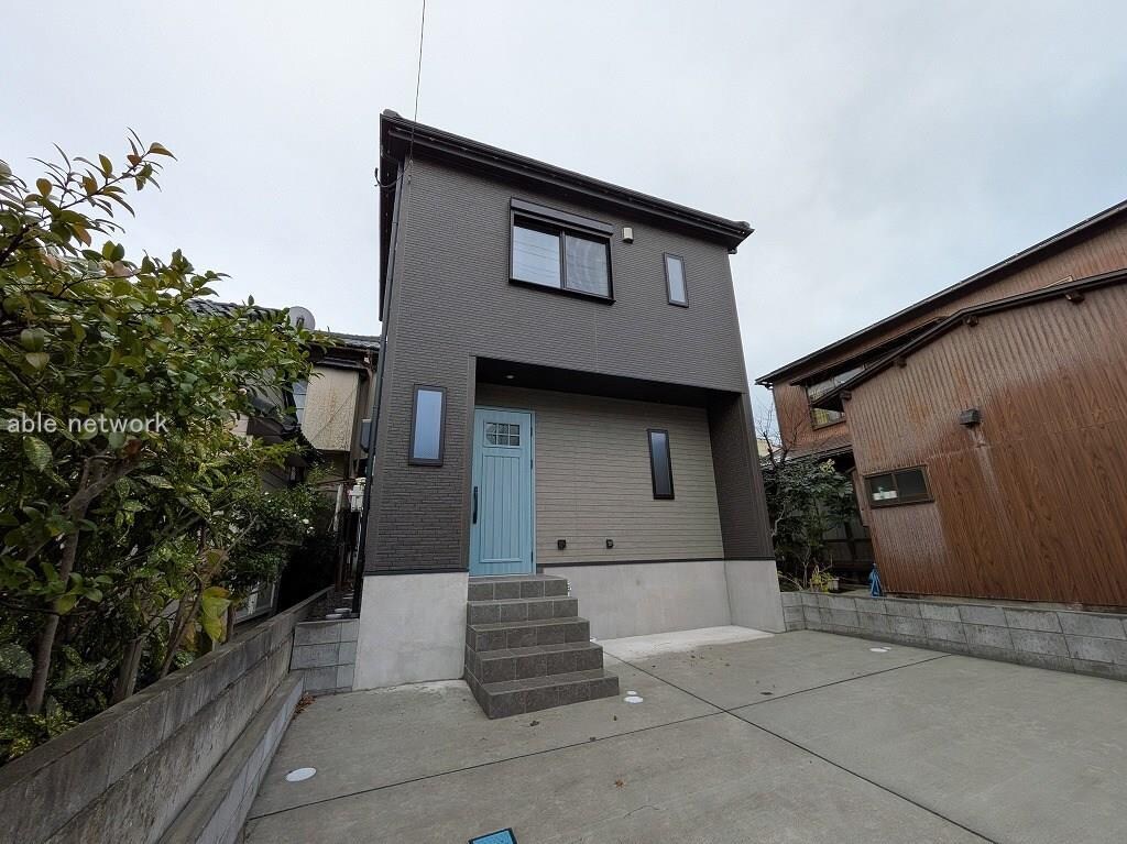  学校町３番町戸建