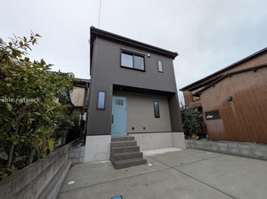 学校町３番町戸建