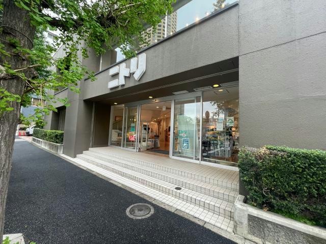 ニトリEXPRESS中目黒店(電気量販店/ホームセンター)まで1137m※営業時間：10:00～20:00 パークアクシス代官山