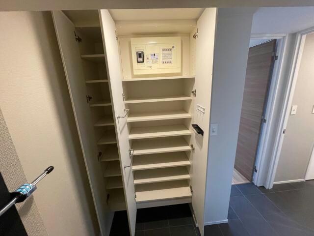 シューズボックス KDXレジデンス恵比寿