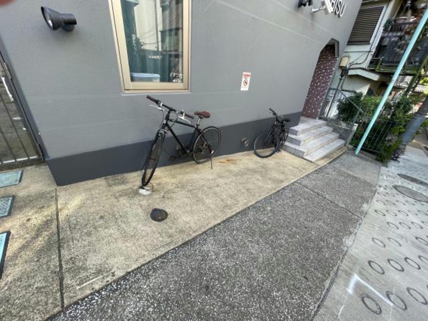バイク不可 東急東横線/代官山駅 徒歩6分 2階 築15年