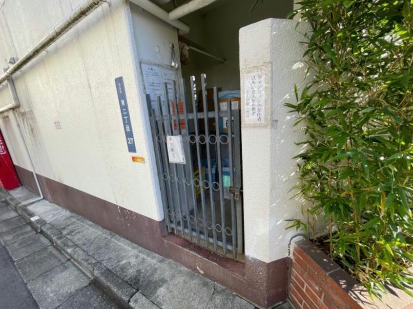 専用ゴミ置場 カーサ第二渋谷