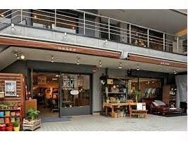 unico代官山店(電気量販店/ホームセンター)まで1329m※オリジナリティのあるインテリア雑貨が揃う店。 ジェイパーク渋谷イーストスクエア
