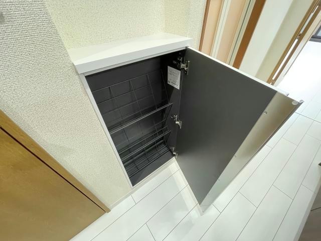 シューズボックス シャトレ恵比寿