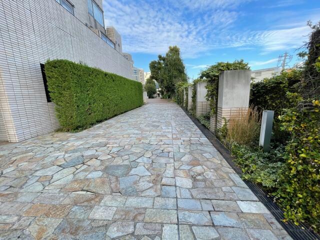 通路 プライムスクェアシティ