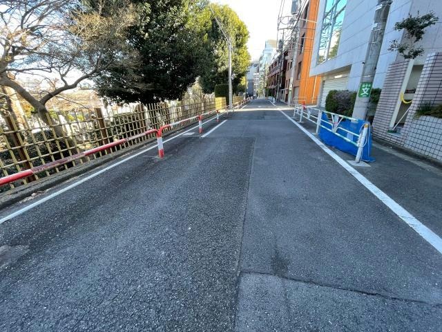 前面道路 アルペジオ広尾