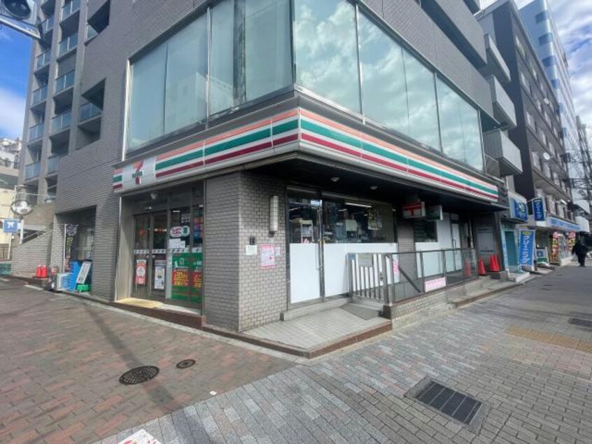 セブンイレブン渋谷広尾5丁目店(コンビニ)まで170m※明治通り沿い 日比谷線/広尾駅 徒歩8分 7階 築32年