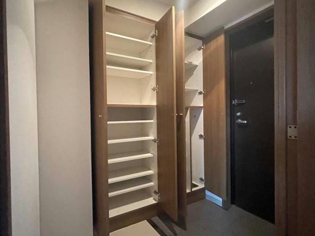 シューズボックス メゾン・ド・ヴィレ恵比寿（1003）