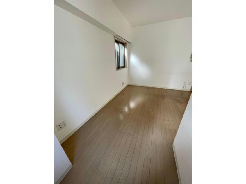 洋室 リベルタⅡ