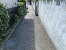 前面道路 CLARTE広尾