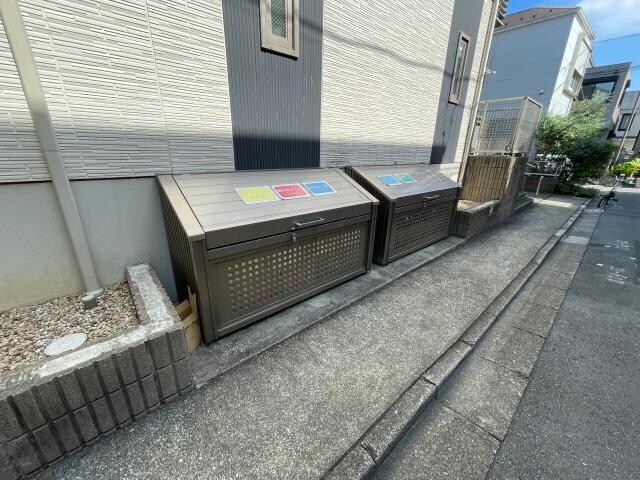 専用ゴミ置場 ＥＢＩＳＵ　ＨＥＩＭ悠