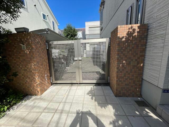  ＥＢＩＳＵ　ＨＥＩＭ悠