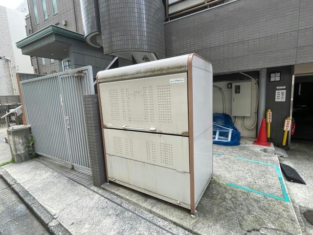 専用ゴミ置場 山手線/恵比寿駅 徒歩13分 4階 築33年
