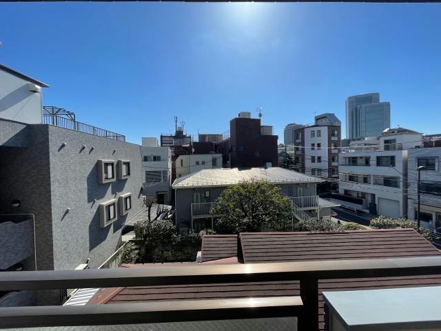  山手線/恵比寿駅 徒歩13分 4階 築33年