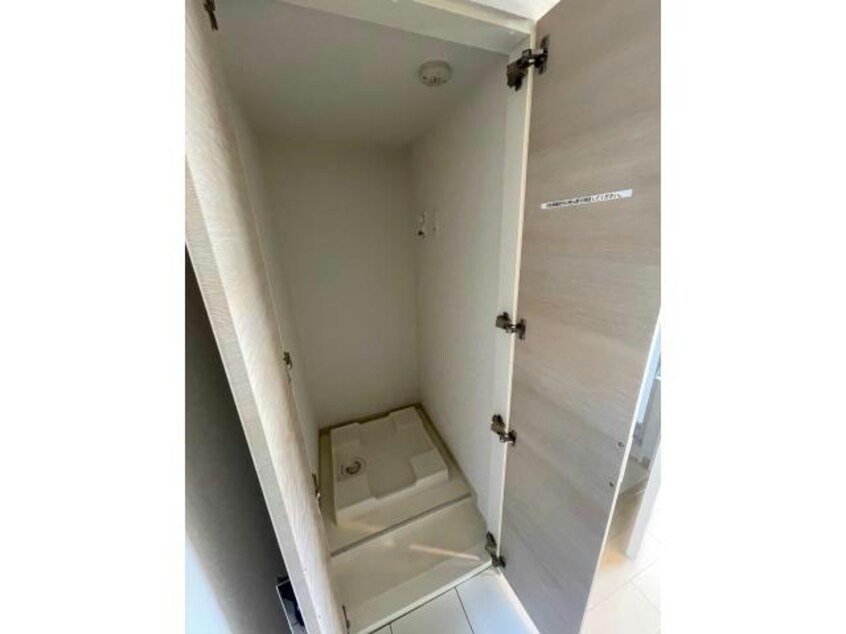 洗濯機置場 コンシェリア恵比寿